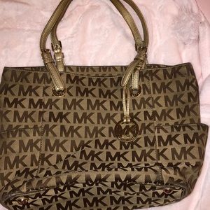 Michael kors shoulder bag